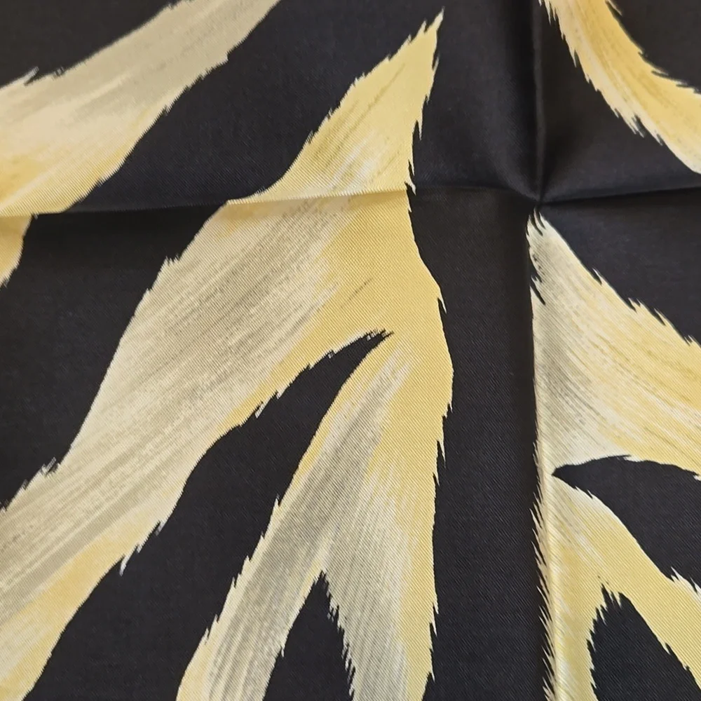 JimThompson 100% Silk Square Elephant Safari/Zebra Print Scarf